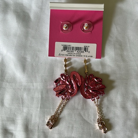 Betsey Johnson Flamingo Crystal dangle Earrings NWT - Picture 7 of 7